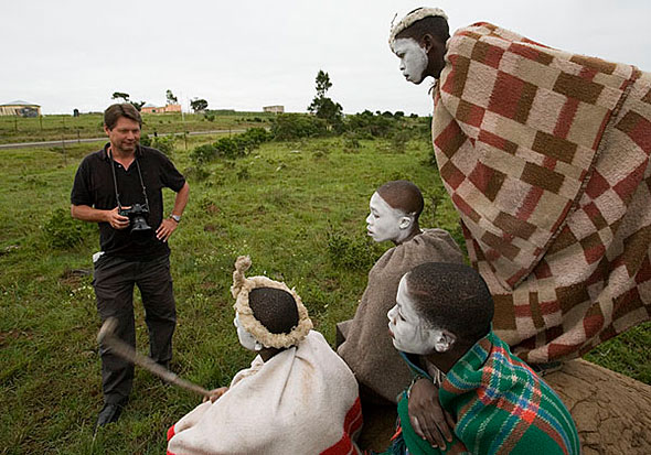 Anders Ryman talks to Xhosa initiates